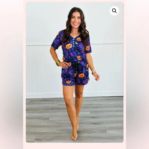 Shirley & Stone Purple Pumpkin‎ Short With Short Sleeve Pajama Set Size Large